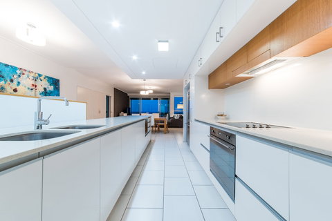 Peninsula 3 Bedroom Apartment - ACT Tourism 4