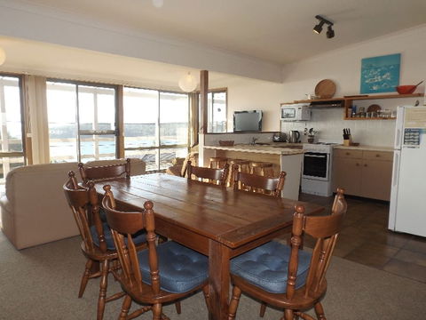 Donaldsons At Pambula Beach - ACT Tourism 0