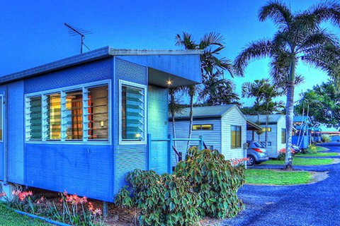 August Moon Caravan Park - ACT Tourism 4