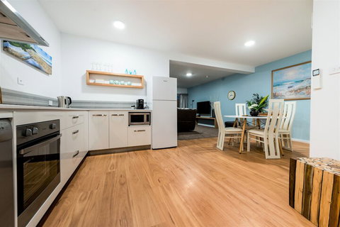 Ulverstone River Edge Apartments - ACT Tourism 1