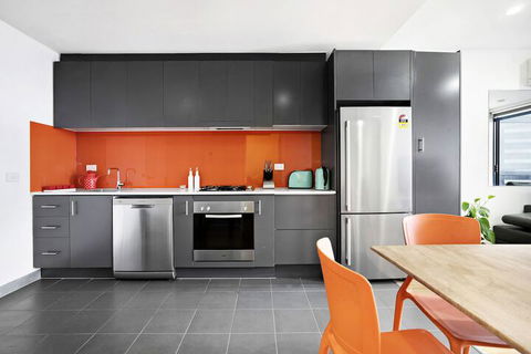 ZEE, 2BDR Southbank Apartment - ACT Tourism 3