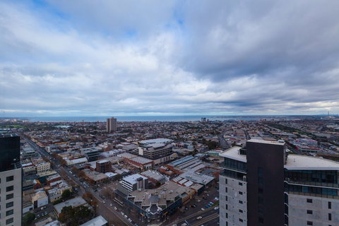 LENA, 2BDR Southbank Apartment - ACT Tourism 0