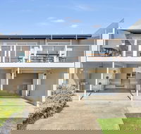 Queensland South - ACT Tourism