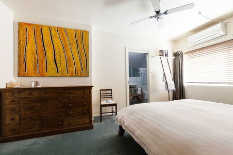 KELLY, 3BDR Northcote House - ACT Tourism 5
