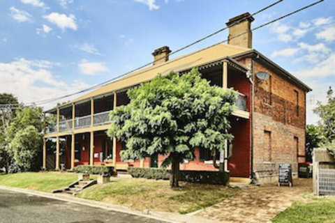 The Old Victoria - ACT Tourism 0