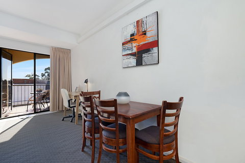 Beau Monde Apartments Newcastle - Boulevard Apartments - ACT Tourism 4