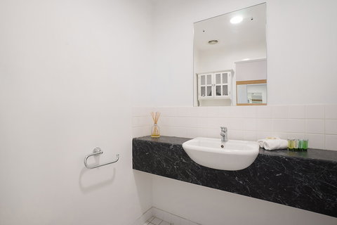 Beau Monde Apartments Newcastle - Boulevard Apartments - ACT Tourism 3