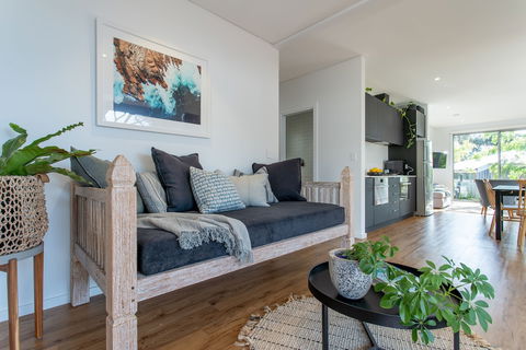 Yallingup Beach Home - ACT Tourism 2