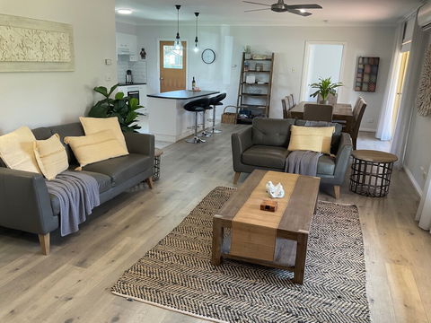 Valley View Townhouse - On The RAIL TRAIL - ACT Tourism 2