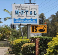Black Swan Waterfront Motel Not Suitable for Children - ACT Tourism