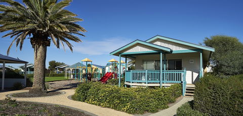 The Retreat At West Beach Parks - ACT Tourism 3