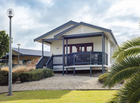 The Retreat At West Beach Parks - ACT Tourism 6