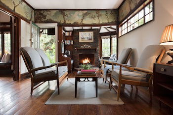 Zelman Cottage - ACT Tourism 0