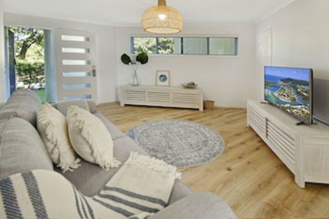 Advance Place - ACT Tourism 0