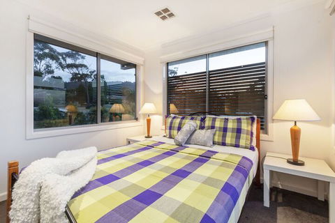 Aquawaters House By Barefoot Beach Stays - ACT Tourism 4