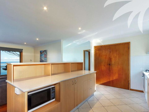 Sandbar View - ACT Tourism 4