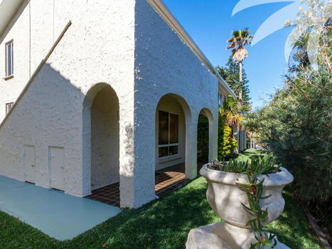 Villa Manyana Unit 26 - ACT Tourism 4