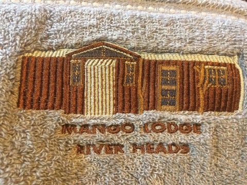 Mango Lodge At River Heads - ACT Tourism 4