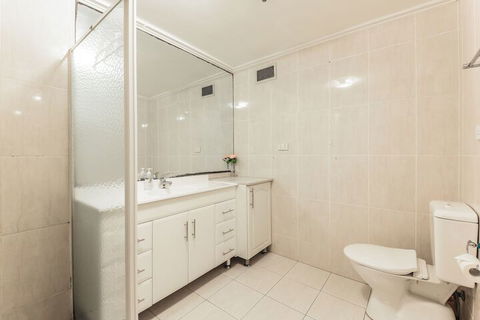 Amazing Location Cozy Stay With Parking - ACT Tourism 7