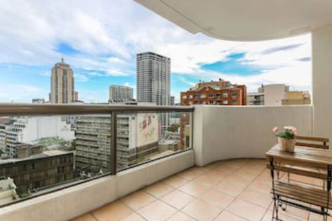 Amazing Location Cozy Stay With Parking - ACT Tourism 0