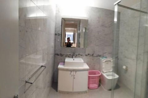 Notting Hill Apartment - ACT Tourism 3