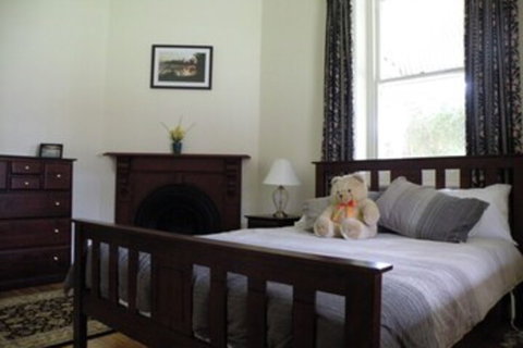 Thalia Getaway Villa - ACT Tourism 6