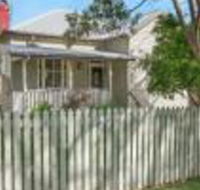 Ambiente Cottage Pet  Family Friendly - ACT Tourism