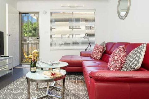 Understated Elegance Affordable Luxury - ACT Tourism 6