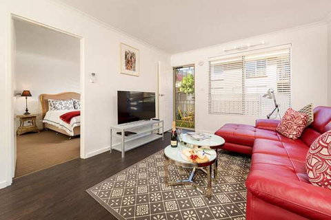 Understated Elegance Affordable Luxury - ACT Tourism 3