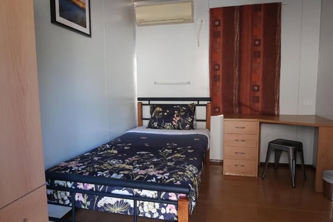 Mud Crab Motel - ACT Tourism 4