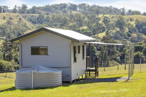 Valley Cabins By The Creek - ACT Tourism 0