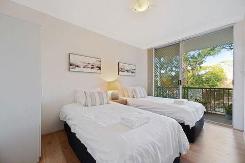 HomeHotel Luxury Close To Train Station - ACT Tourism 2