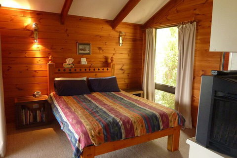 31 Elizabeth Crescent - ACT Tourism 2