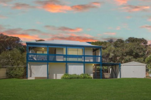 31 Elizabeth Crescent - ACT Tourism 0