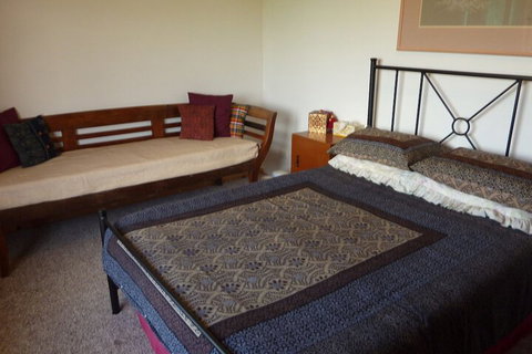 31 Elizabeth Crescent - ACT Tourism 3