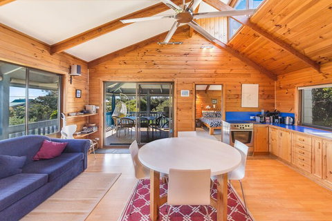 31 Elizabeth Crescent - ACT Tourism 7