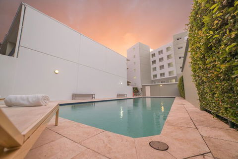 Absolute Riverfront One Bedroom Apartment - ACT Tourism 3