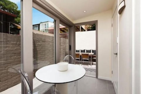 Spacious City 2 BR House Fit 6 PP - ACT Tourism 1