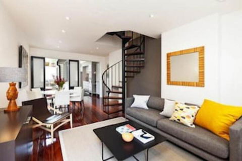 Spacious City 2 BR House Fit 6 PP - ACT Tourism 0