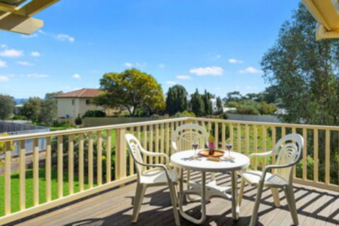22 Broadbeach Drive - ACT Tourism 0