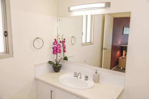 Salt 37 Oceanview Drive - ACT Tourism 5