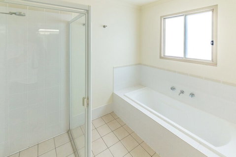 Salt 37 Oceanview Drive - ACT Tourism 4