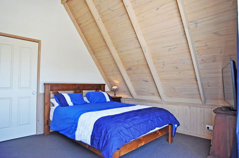 Archies Beachside Abode PET Friendly - ACT Tourism 2