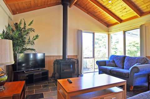 Archies Beachside Abode PET Friendly - ACT Tourism 4