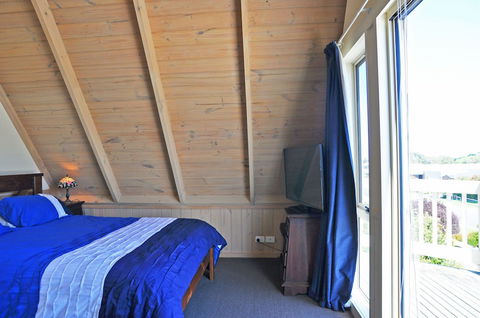 Archies Beachside Abode PET Friendly - ACT Tourism 6
