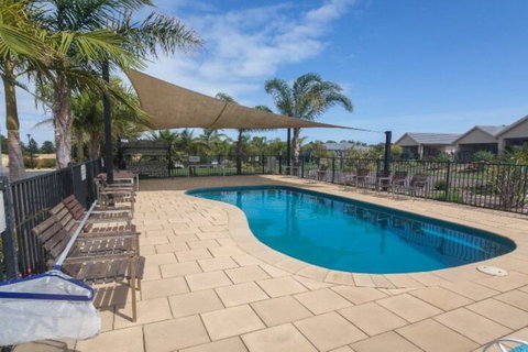 Wenneelys 26 / 45 St. Andrews Boulevard - ACT Tourism 6