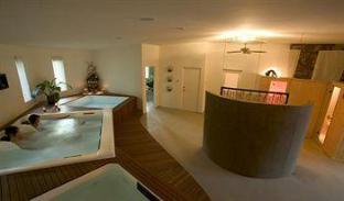 Aquador Retreat - ACT Tourism 5