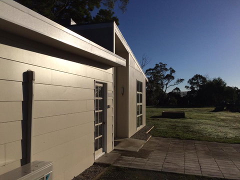 Riverwalk B & B - ACT Tourism 1