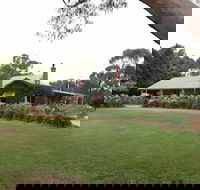 Barristers Block Vigneron Villa - ACT Tourism