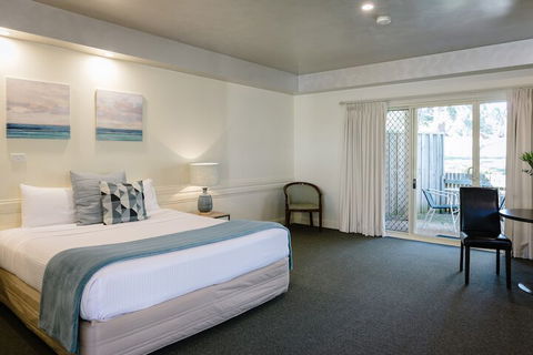 Fairways Resort - ACT Tourism 2